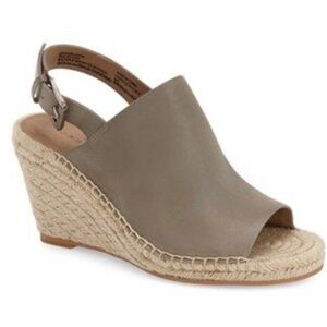 Caslon | Sutton Gray Slingback Leather Wedge Espadrille Sandals